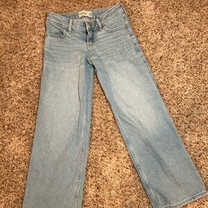 Abercrombie kids light wash low rise baggy jean